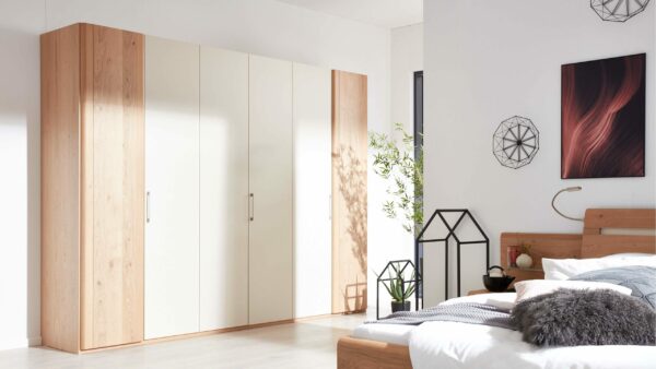 Interliving Schlafzimmer Serie 1013 – Kleiderschrank 98302