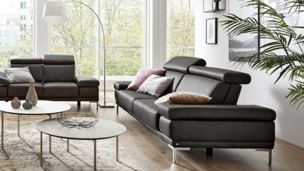 Interliving Sofa Serie 4251 – Zweisitzer 12201 mit Sitztiefenverstellung